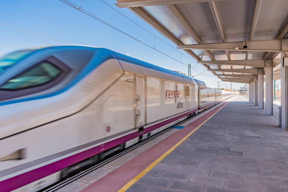 Arabia Saudita, 38mila donne fanno domanda per un posto da macchinisti treni