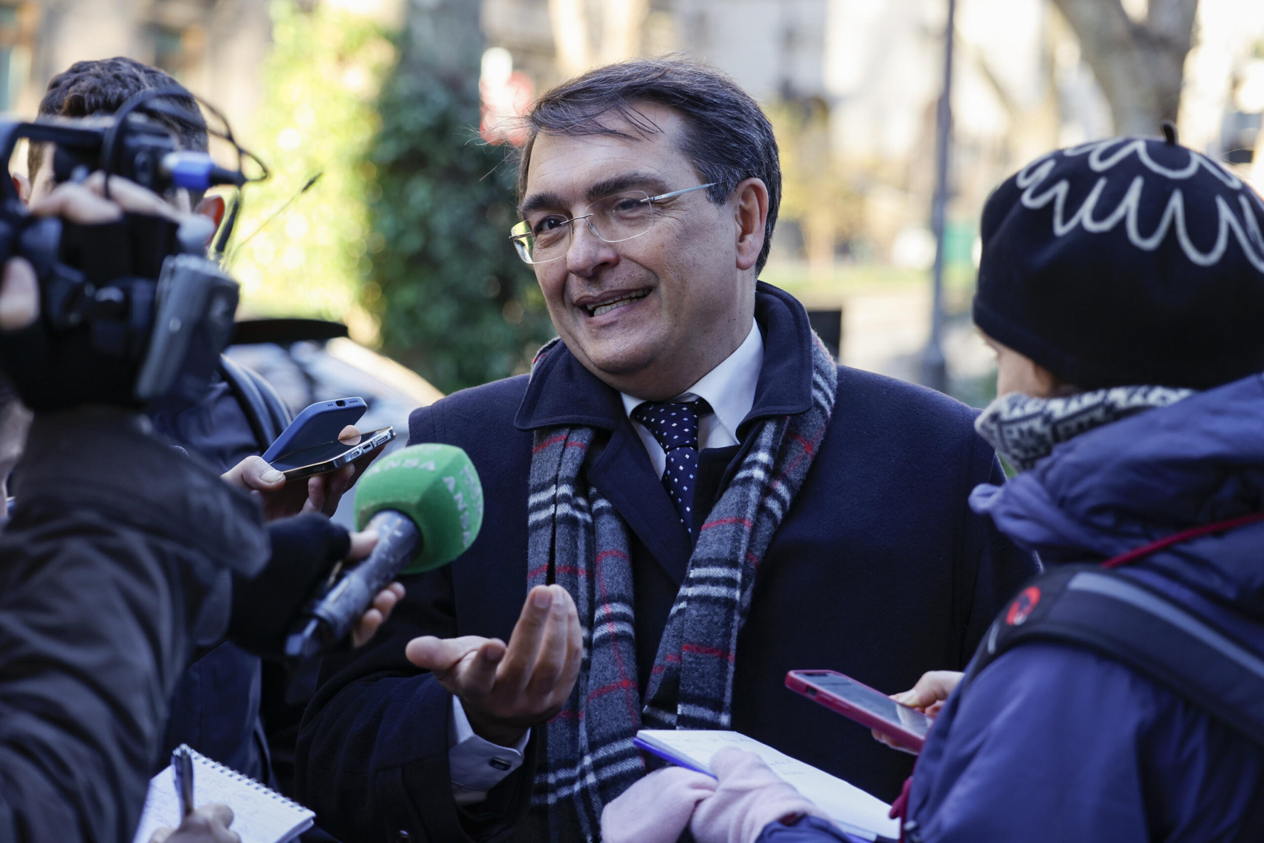 Agcom, tlc valgono 27 miliardi, il mercato torna a crescere