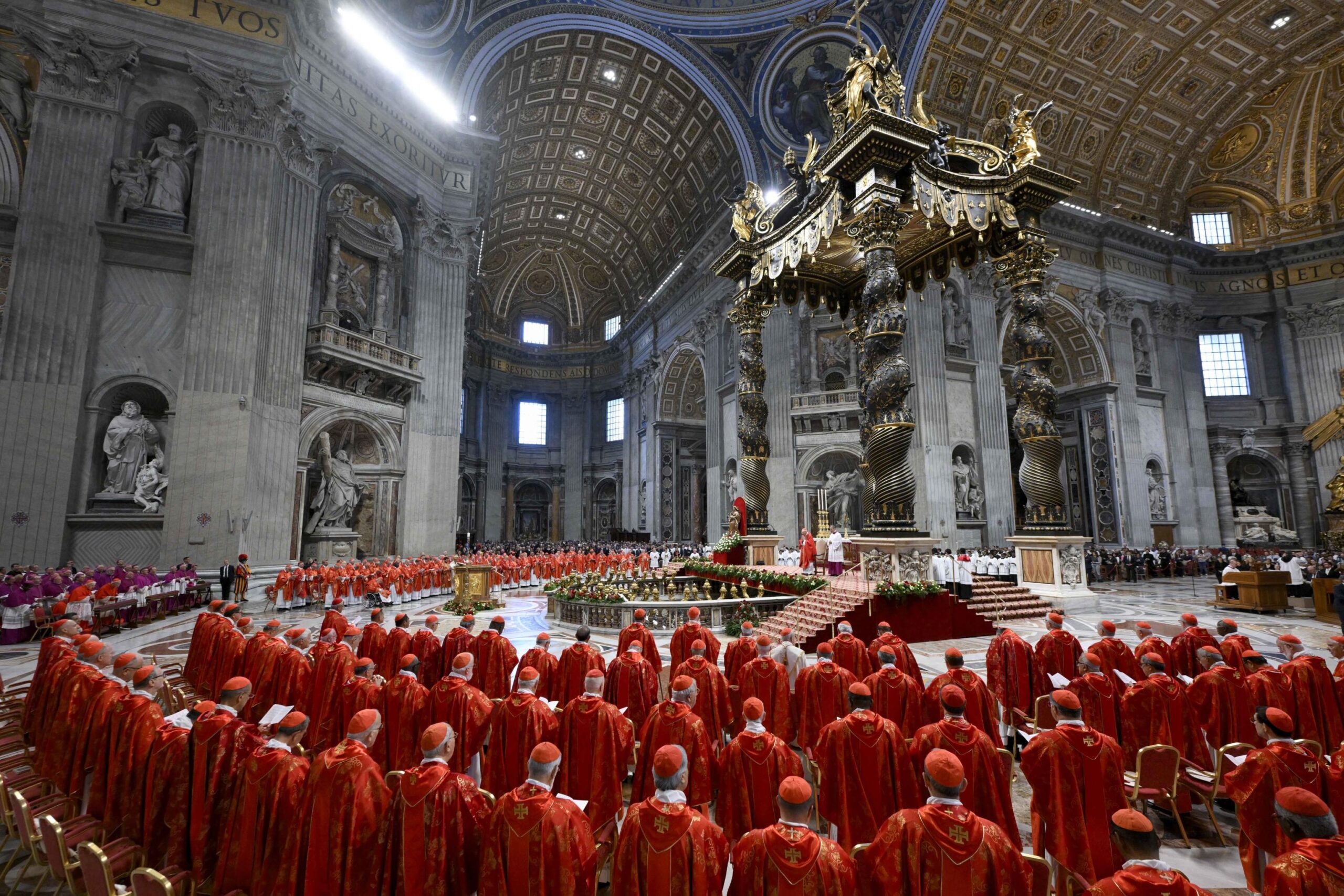 Conclave, fumata e finanza: attesa per il nuovo Pontefice